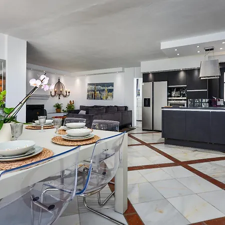 Romantica Pool 15 Min P. Banus *