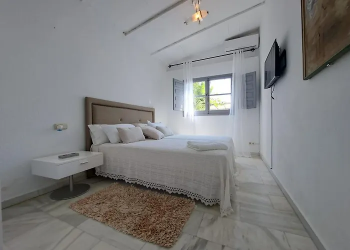 Romantica Pool 15 Min P. Banus *